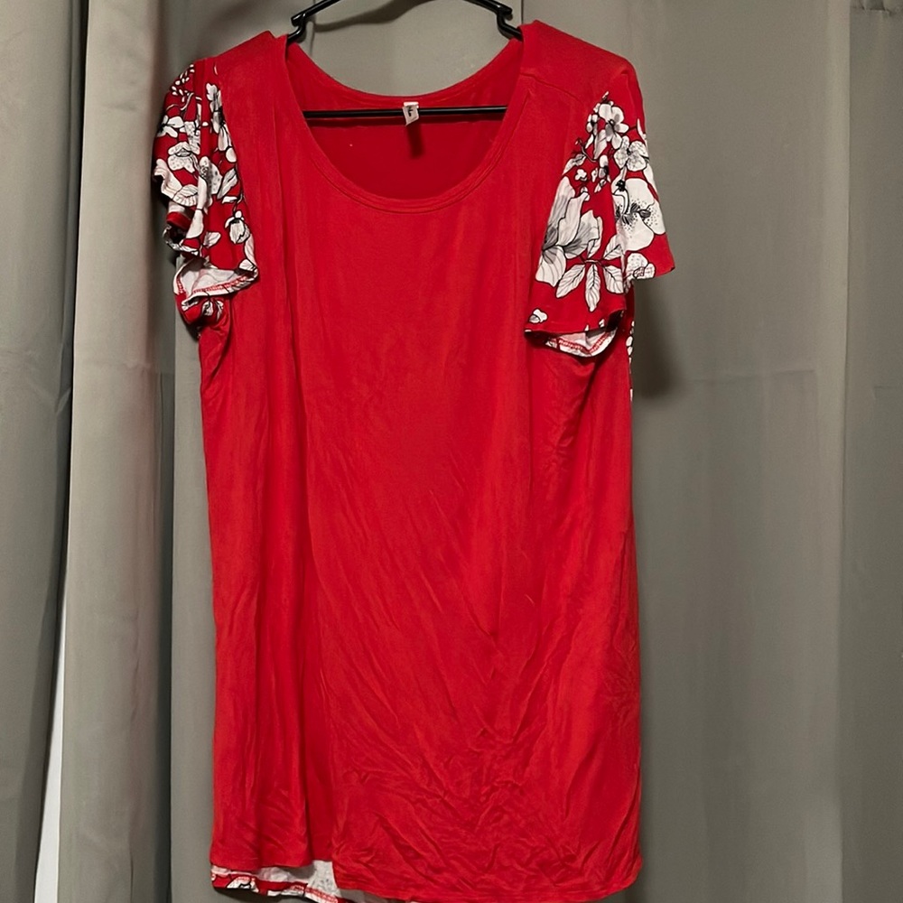 Red floral top